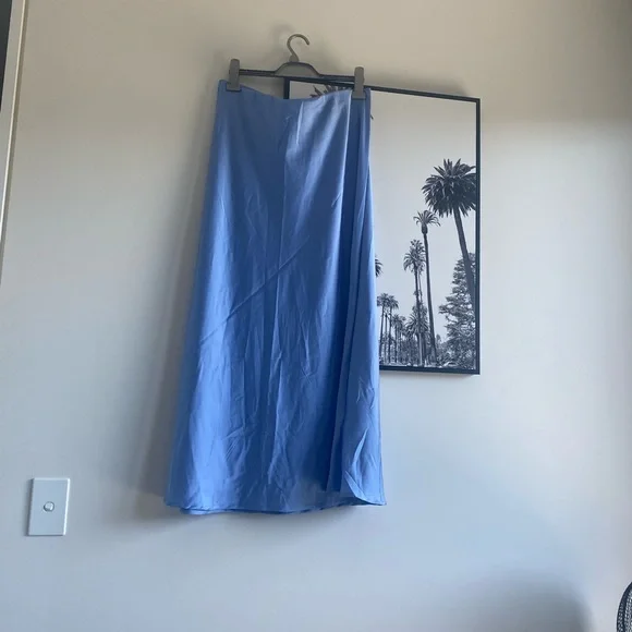 Host Pick Light blue Cotton On midi satin look skirt NWT summer style size XL - Picture 4 of 9